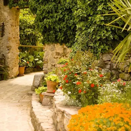 Farm stay Agriturismo Parco Vecchio Marineo